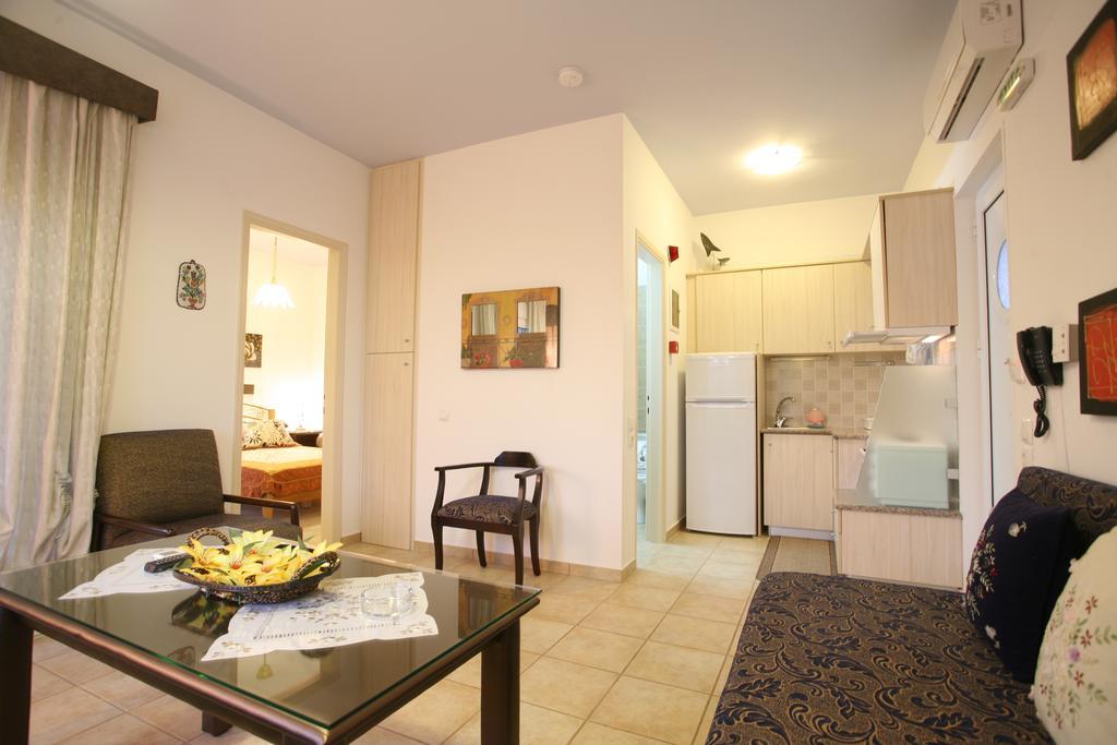 Aigli Apartments Nea Anchialos Exterior foto